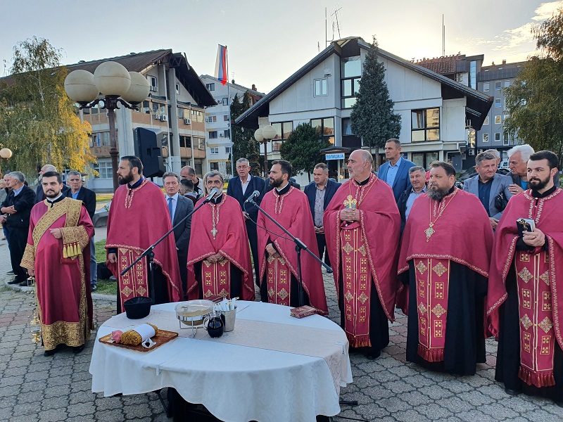 Uoči krsne slave opštine Ugljevik parastos za 301 poginulog borca Vojske Republike Srpske