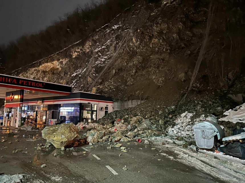 Zvornik: Nastavljeno obrušavanje kamenja kod benzinske pumpe