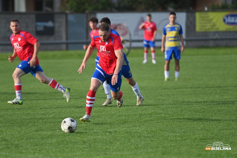 Bivši izgrač “Proletera” došao iz Ciriha na prijateljsku utakmicu u Dvorove: Meč za pamćenje (FOTO)