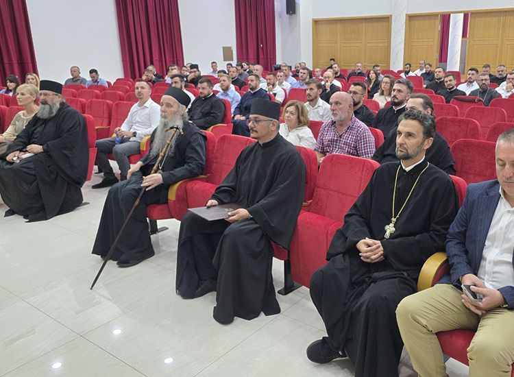 U Bijeljini održan seminar za vjeroučitelje:  Predavači izložili dragocjena iskustva