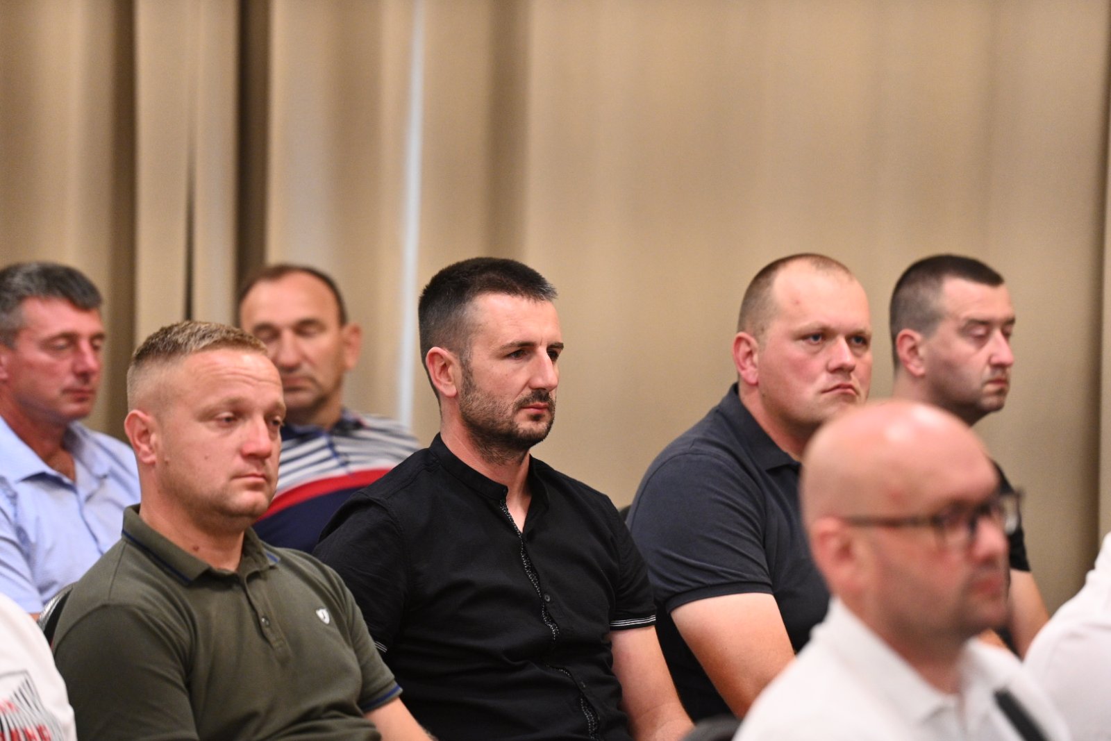 Dodik i Pašalić sa poljoprivrednim proizvođačima iz Semberije (FOTO)