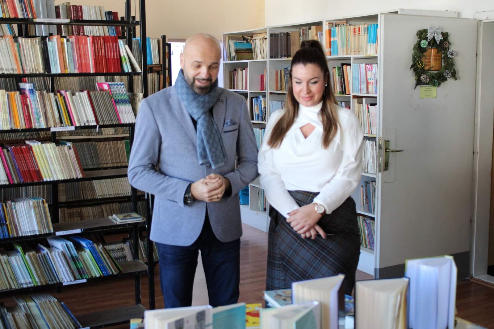 Privrednik iz Njemačke uručio školi u Priboju donaciju vrijednu 3.000 KM (FOTO)