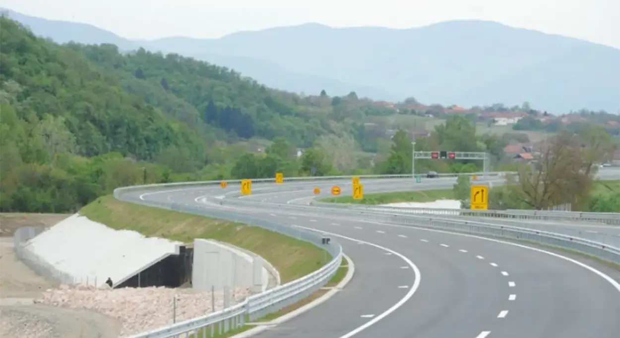 Hitno upozorenje za vozače: U Srbiji ponovo vožnja u suprotnom smjeru