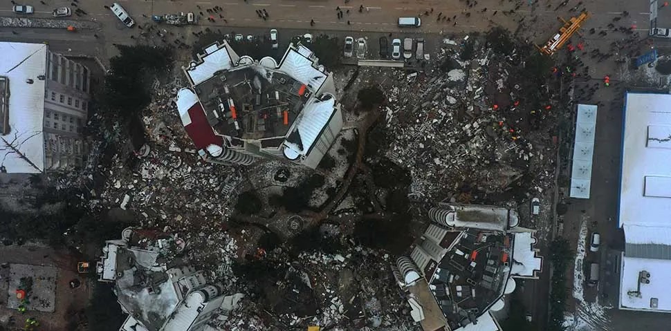 Nalozi za hapšenje 31 osobe u istrazi o urušenim zgradama u Turskoj