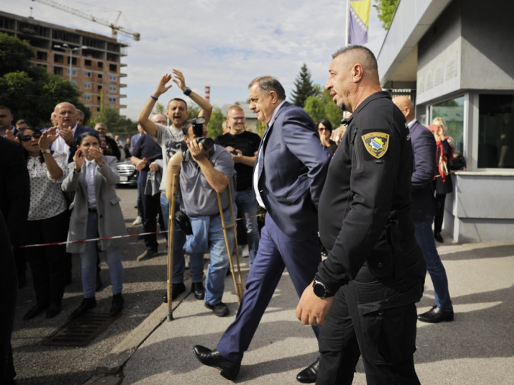 Ko će prvi saznati kakva je presuda Dodiku