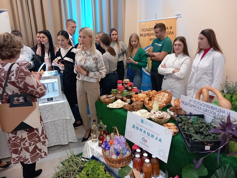 Privredna komora Bijeljina podržala deficitarna zanimanja – pravilnim izborom do sigurnog posla (FOTO)
