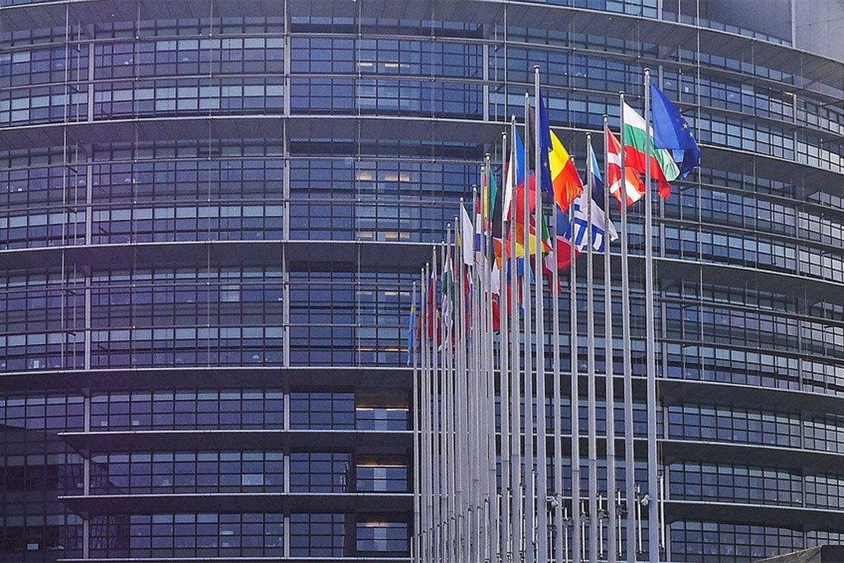 Evropski parlament traži sankcije za Dodika
