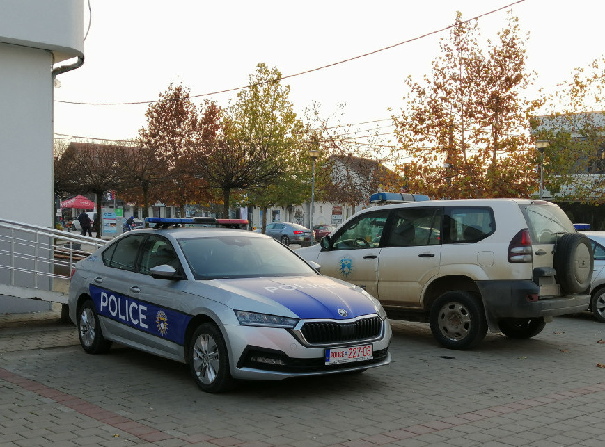 Priveden Albanac koji je u Gračanici pucao iz automobila u pokretu