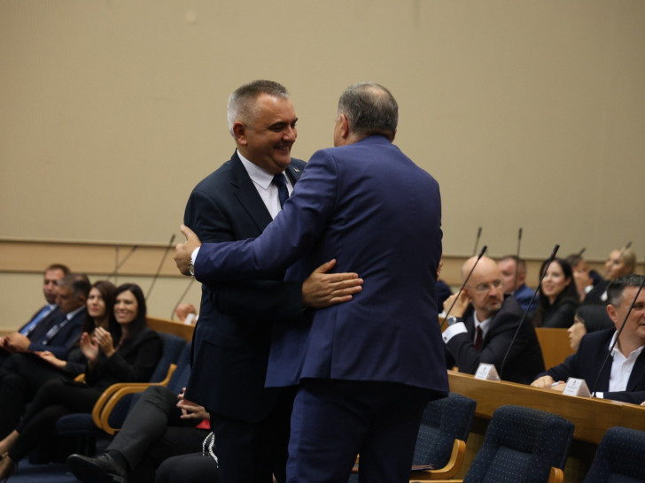 Šta je Dodik večeras poželio Miniću