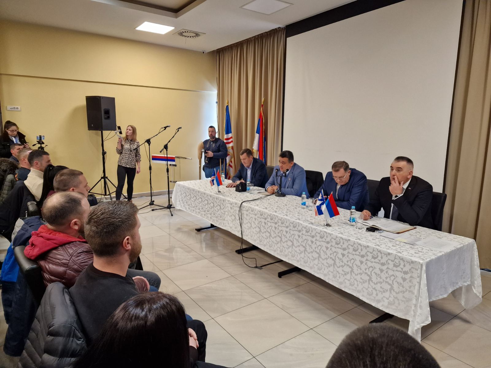 Predsjednik Srpske razgovara sa poljoprivrednicima u Semberiji (FOTO)