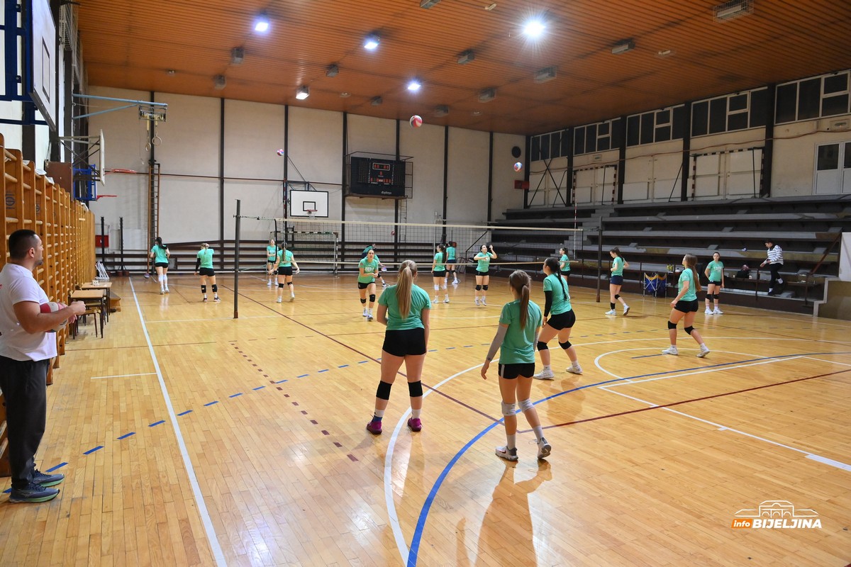 Odbojkaški spektakl u Bijeljini: OK „Libero“ protiv „Jahorine“ u ključnom meču sezone (FOTO)