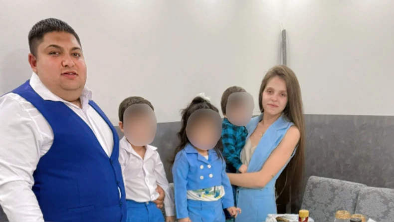 Prijatelji i porodica se opraštaju od oca, majke i bebe koji su poginuli u nesreći