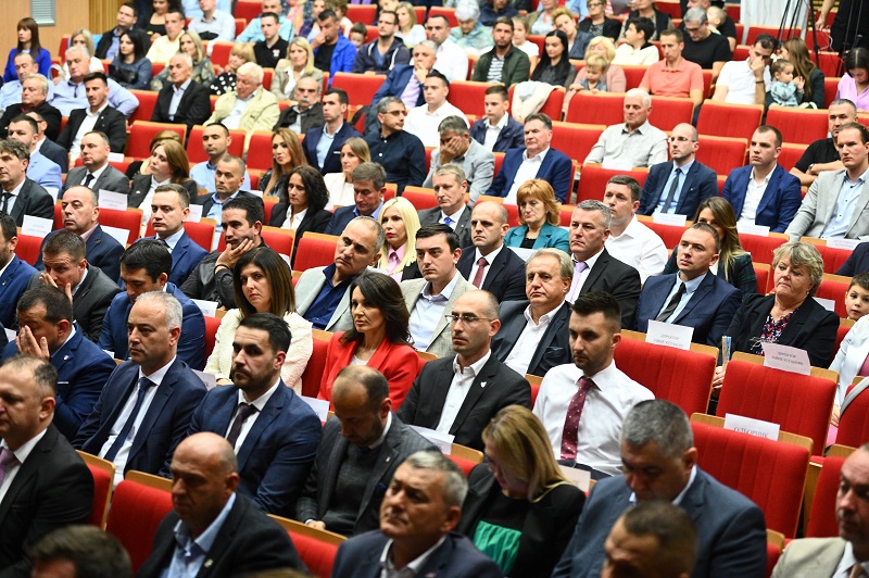 DAN GRADA BIJELJINA Uručena brojna priznanja zaslužnim pojedincima (FOTO)