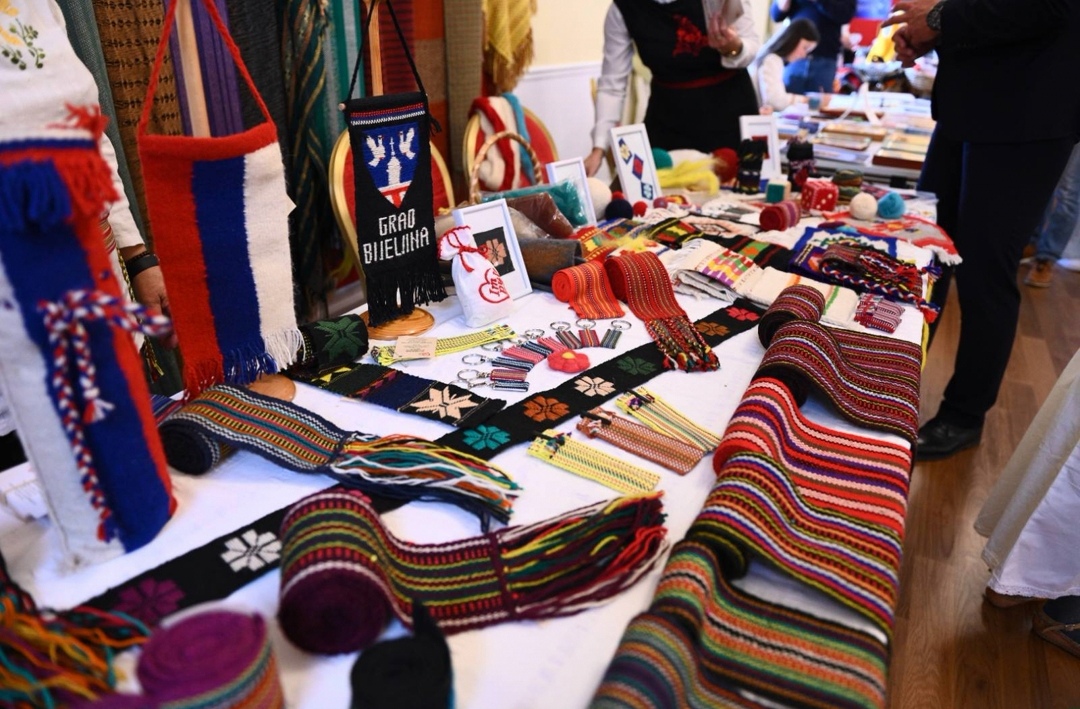 Jubilej KOSSA iz Donje Austrije: Gostima bogat kulturni program, Filipoviću zahvalnica