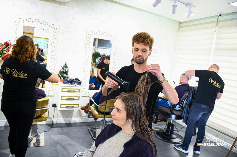 Braća Milan i Miloš Grbić, poznati bijeljinski frizeri: Uspjeh je osmijeh na licu svakog klijenta (FOTO)