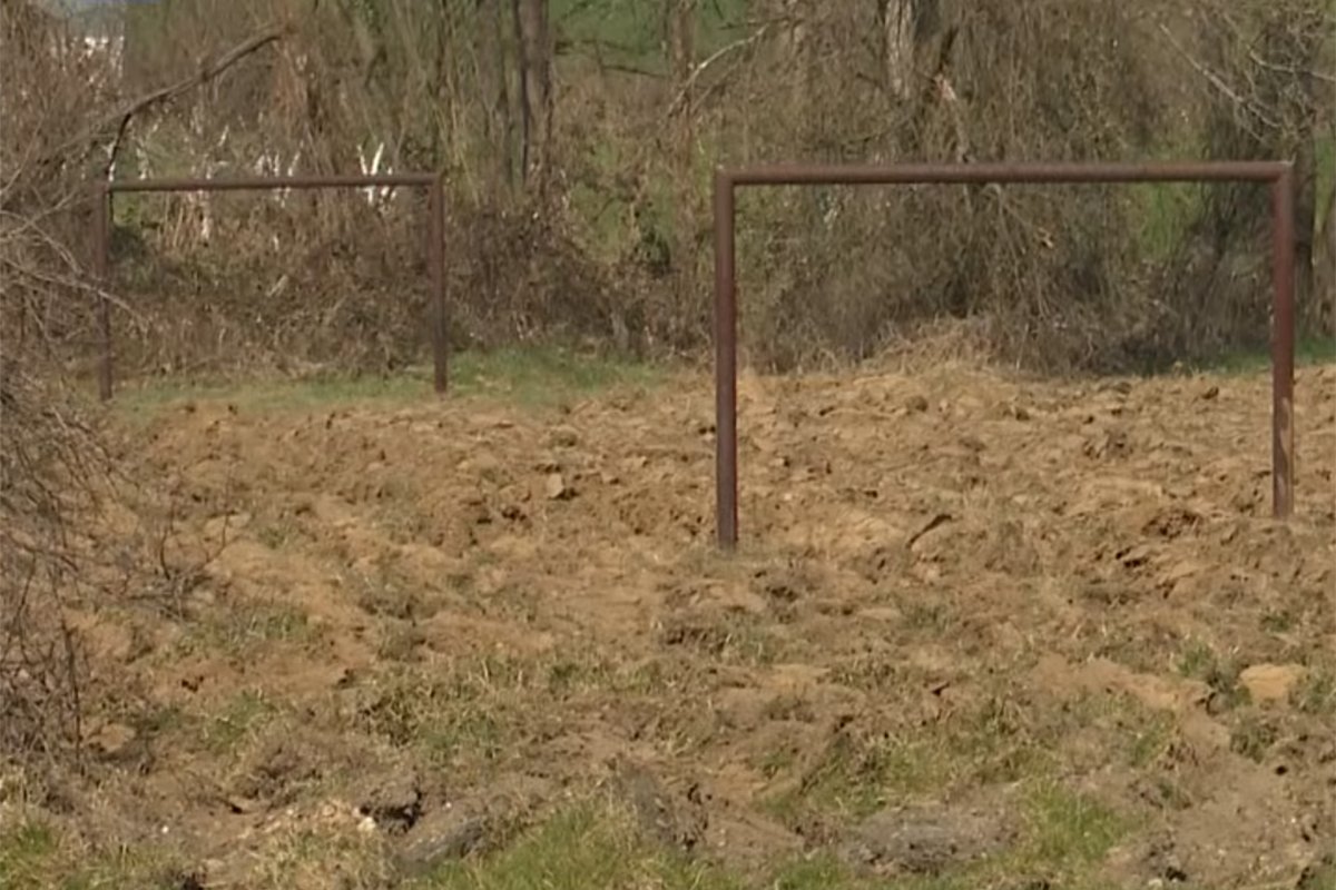 Preorano seosko igralište kod Ugljevika: Mještani upiru prstom u predsjednika MZ