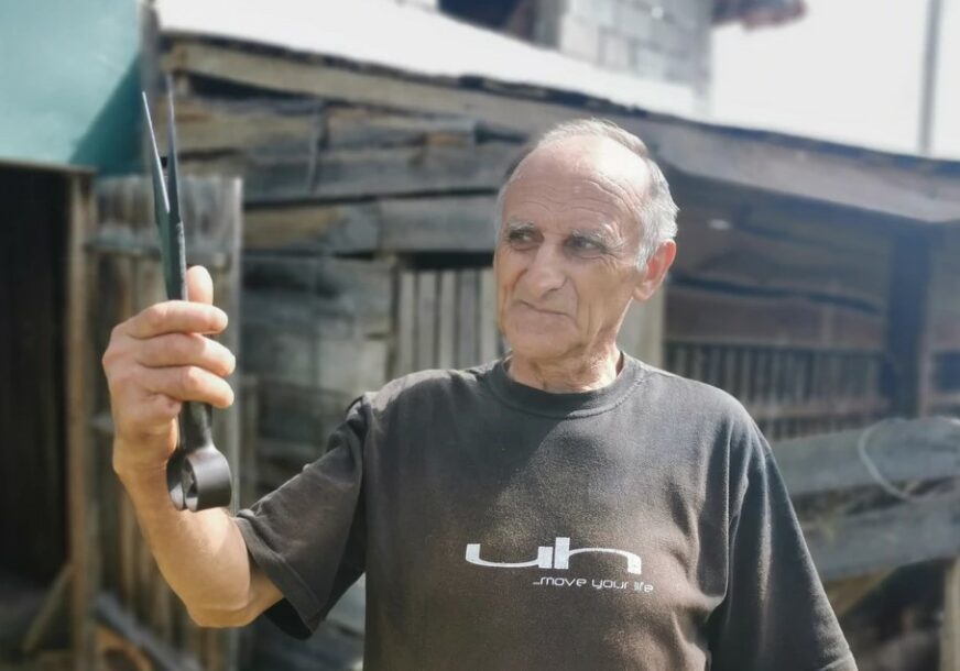 Mjesečno može da se zaradi 1.000 evra: Milan radi posao za koji kaže da ruke jesu prljave, ali je obraz čist 