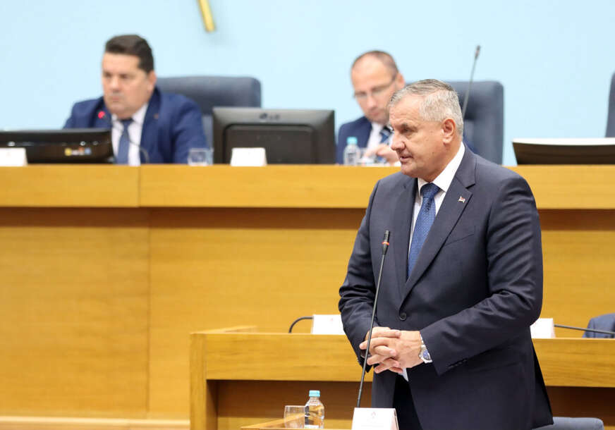 Počela vanredna sjednica NSRS: Višković obrazložio ostavku na mjesto premijera