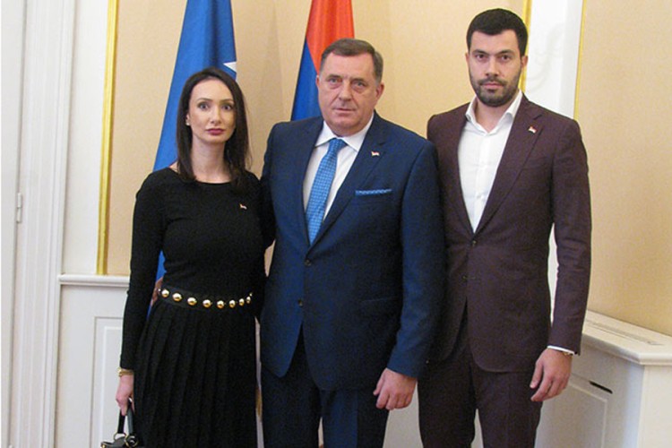 Porodica Dodik se oglasila povodom Stanivukovićevih izjava