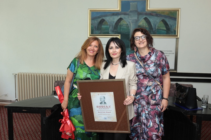 Valentina Živić iz Bijeljine dobitnica prestižne nagrade „Đorđe Pejanović“ za najboljeg bibliotekara u RS