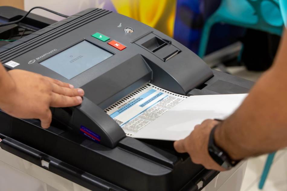 Modernizacija izbora: Izabrane firme za nabavku biometrijskih sistema i softvera za IDDEEA-u