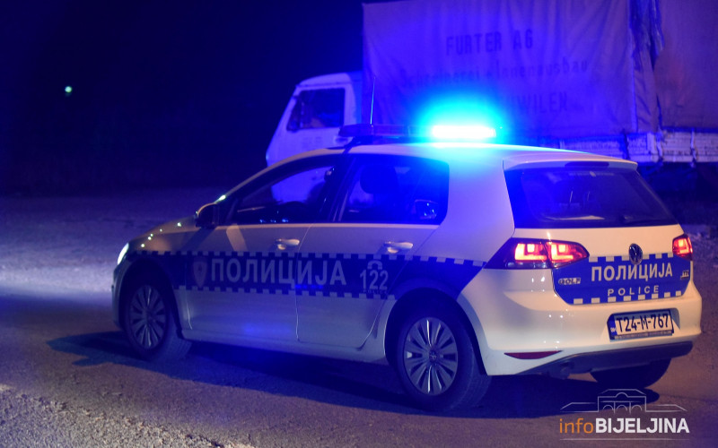 Motociklista povrijeđen u sudaru u Bijeljini, pa naduvao 2 promila