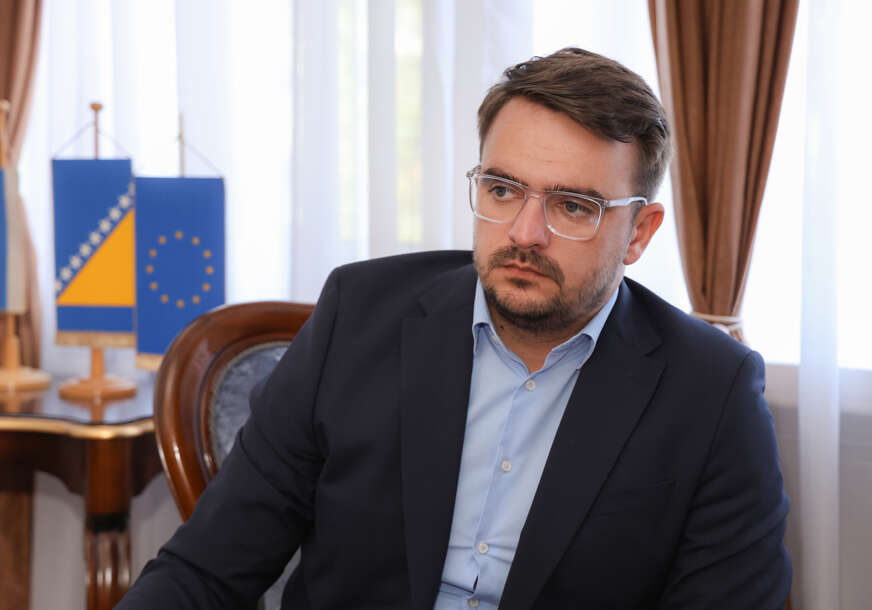 Pranjić reagovao na izjave Heleza, poručio da bi se njima STRANCI trebalo pozabaviti