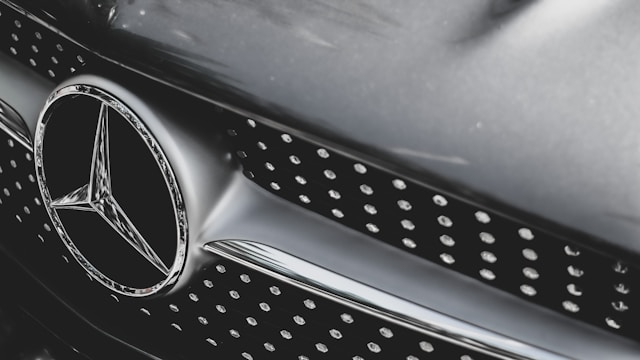 Dok većina jedva preživljava, u BiH cvjeta uvoz luksuznih auta: Mercedes skoro 500.000 KM