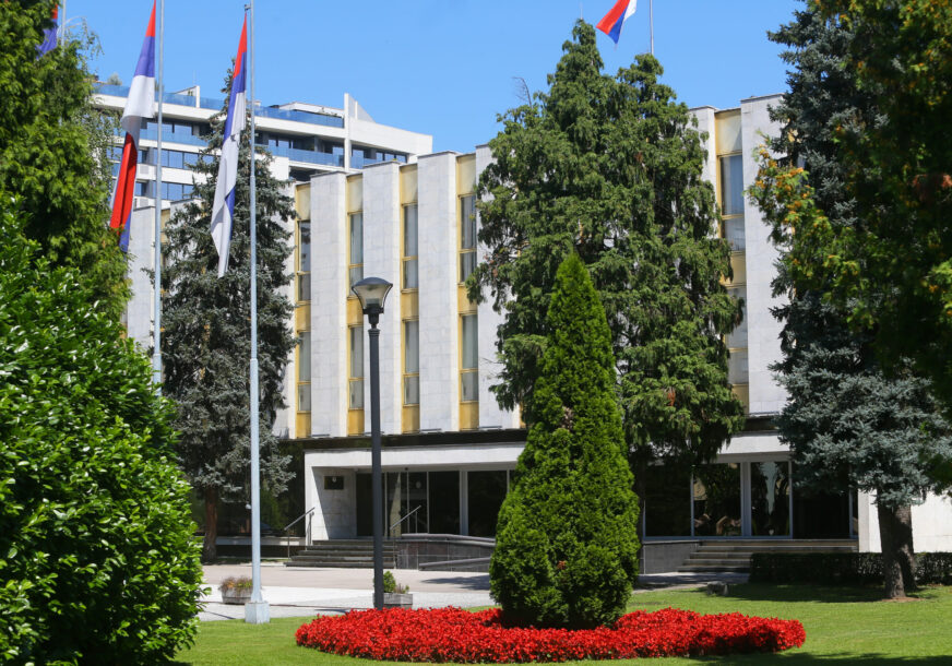 Travnička agencija će nabavljati avio karte za Narodnu skupštinu RS