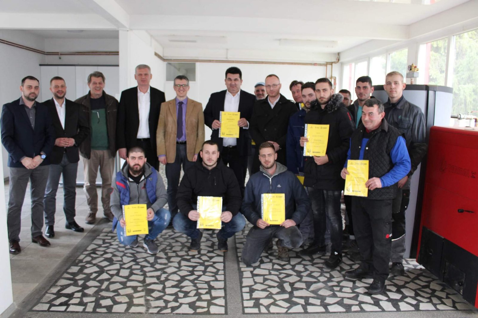 U fabrici „Termal“ obučeno i zaposleno 15 novih radnika (FOTO)