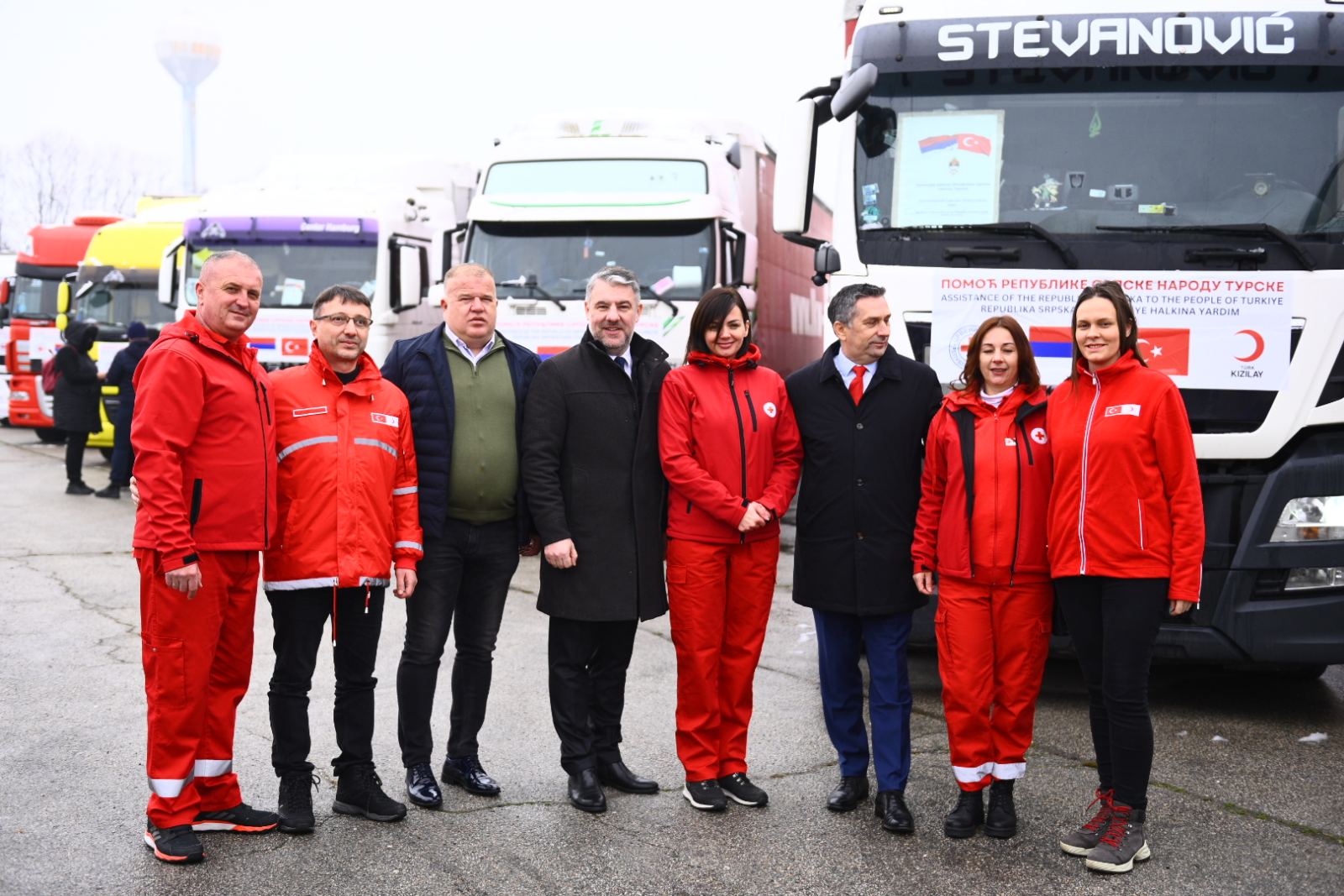 Kamioni sa humanitarnom pomoći iz Bijeljine krenuli za Tursku (FOTO)