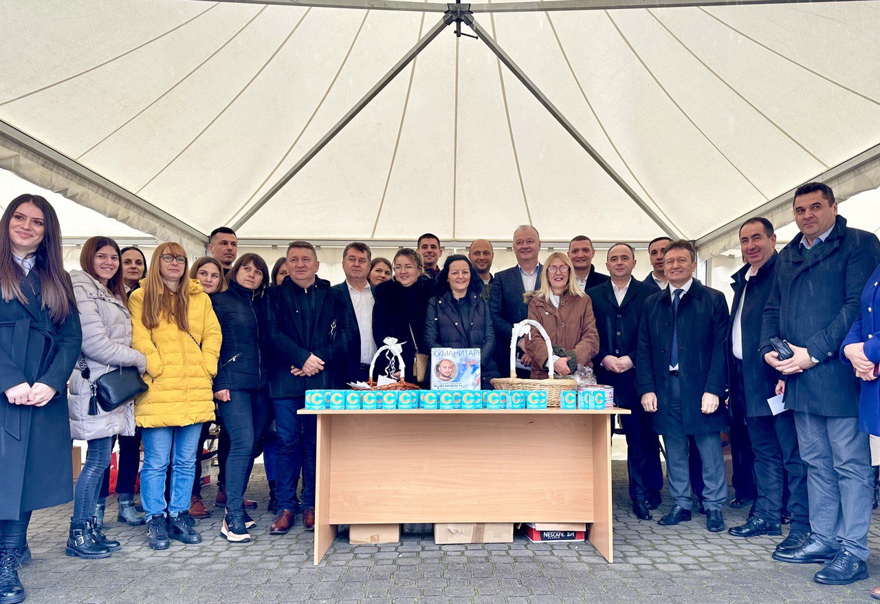 “ZAJEDNO ZA PETRA” RiTE Ugljevik podržao humanitarni bazar za pomoć Petru Tanackoviću