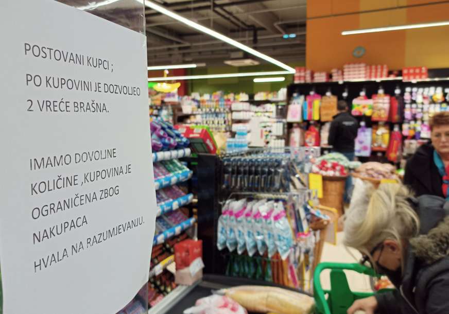 Građani Srpske i dalje GOMILAJU HRANU, plaše se nestašice i poskupljenja