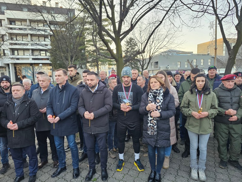 Ugljevik pamti svog vojvodu Mandu: Obilježeno 23 godine od pogibije srpskog junaka