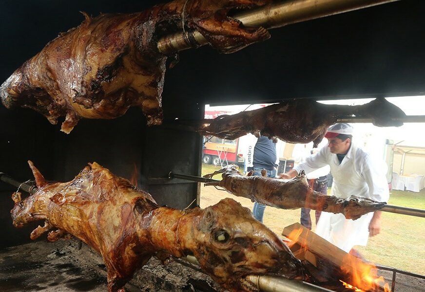 Ručak u restoranu u Jablanici platili 332 KM