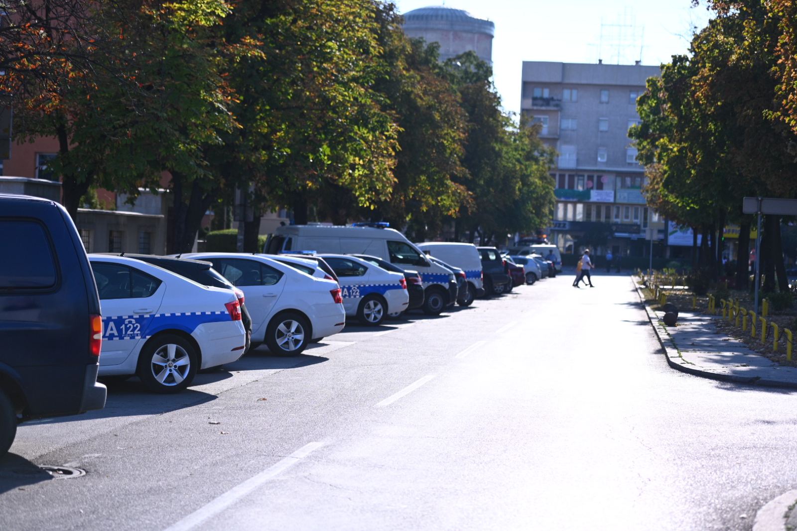 InfoBijeljina na licu mjesta: Građani pristižu na narodni skup, na terenu i policija