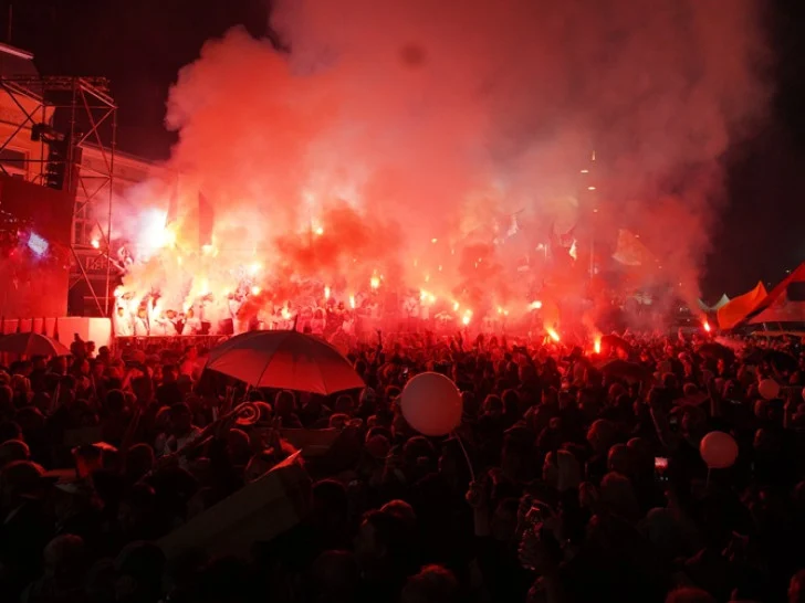 Širom Srbije okupljanja u znak podrške Vučiću, završni skup Studentske liste na Slaviji