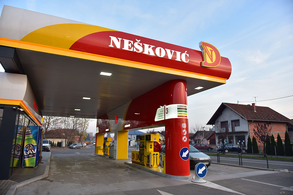 OGLAS ZA POSAO Potrebni radnici u kafiću i na točilici goriva na benzinskoj pumpi u Pučilama