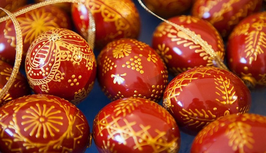 Narodni običaji i vjerovanja na Vaskršnji ponedjeljak: Evo kome trebate pokloniti OFARBANO JAJE ako želite napredak i blagostanje u porodici