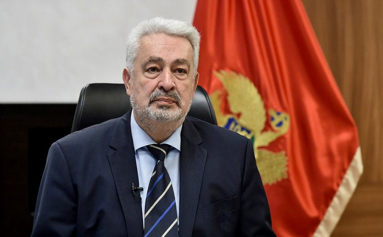Lik bivšeg crnogorskog premijera Krivokapića oslikan na fresci u hramu SPC u Podgorici (FOTO)