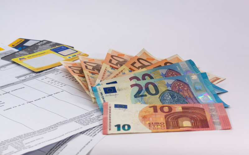 Top 10 najbogatijih gradova - plata u Cirihu skoro 6.000 EUR