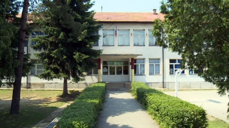 Nastavnik šamarom udario učenika