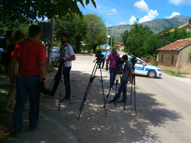Trebinje: Otac prijeti da će ubiti dvoje djece, krenuo ka gradu