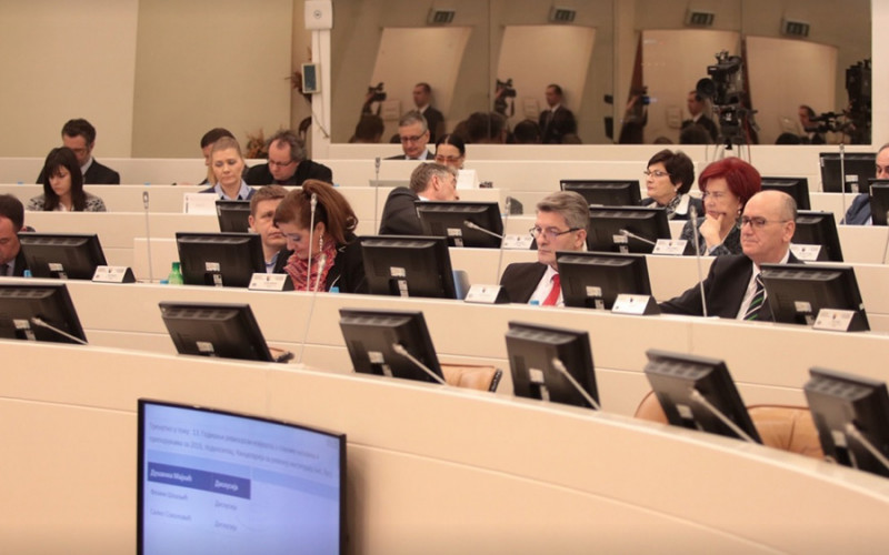 Imaju između 5,5 i 7,5 puta veća primanja od prosječne plate u BiH, a šta su uradili