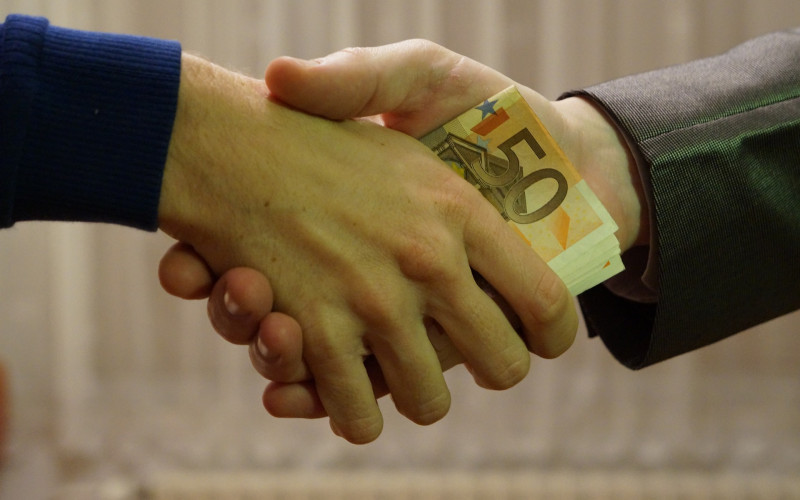 ISTRAŽIVANJE: Zloupotreba službenog položaja nije prepreka za vraćanje na posao