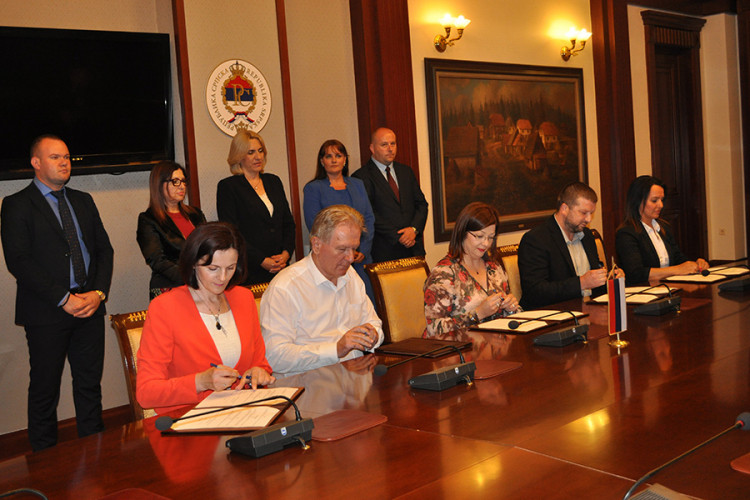 Nerazvijenim opštinama Srpske značajna podrška