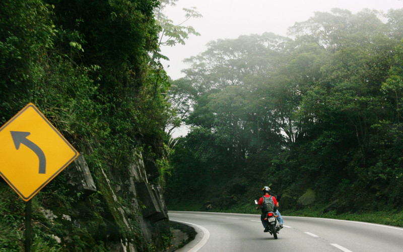 AMS: Oprezno zbog magle i odrona