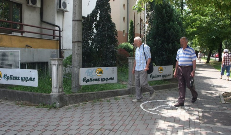 Javna preduzeća RS potrošila milione na ručkove i reklamiranje