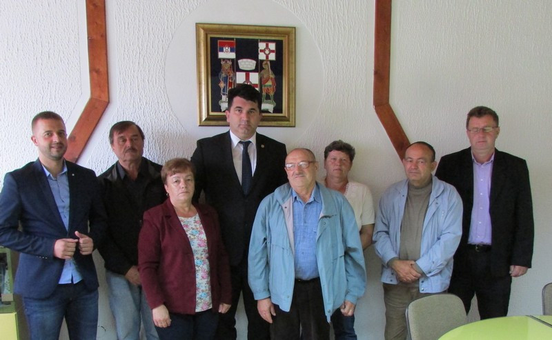 Lopare: Potpisano pet ugovora za izgradnju kuća