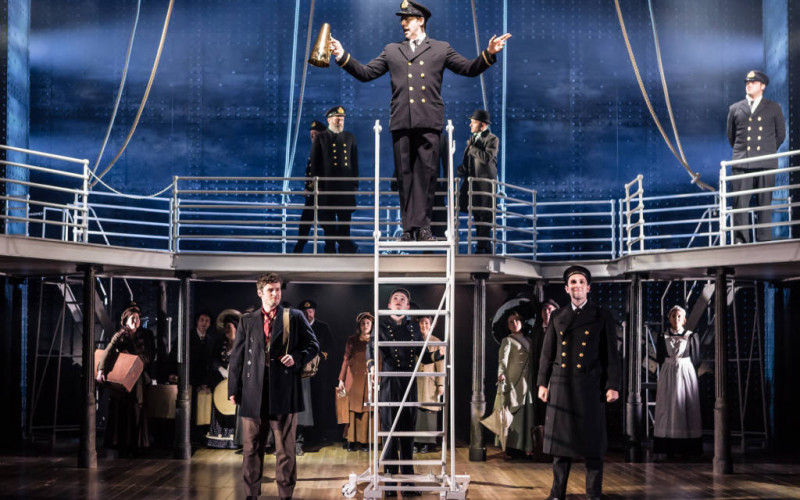 Glumci ljuti na publiku koja gleda fudbal na telefonima